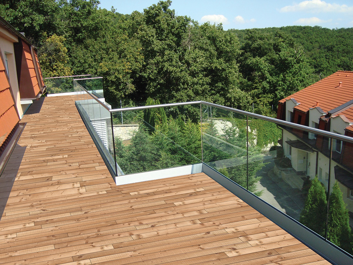 BN / BALUSTRADA CAŁOSZKLANA NA LISTWIE U OD BOKU / SZKŁO T 16.76 / L2500 / ALUMINIUM / SATIN ELOX BN / BALUSTRADA CAŁOSZKLANA NA LISTWIE U OD BOKU / SZKŁO T 16.76 / L2500 / ALUMINIUM / SATIN ELOX